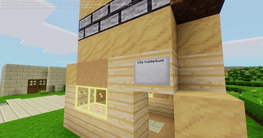 Haus mit Schild Villa kunterbunt in MInetest